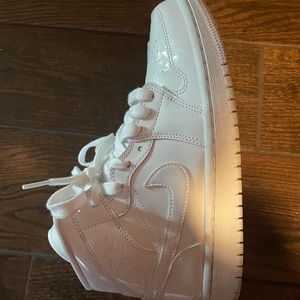 Brand new Jordan mid white